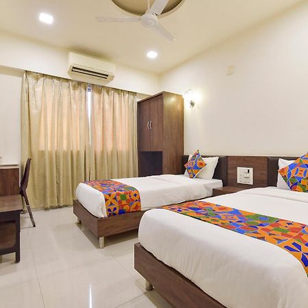 Fabhotel A1 Plaza Ahmedabad Extérieur photo