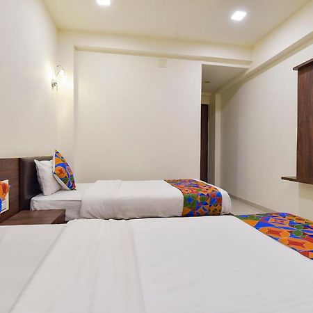Fabhotel A1 Plaza Ahmedabad Extérieur photo