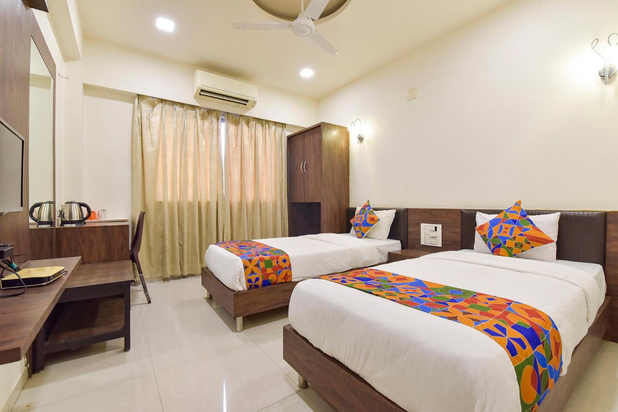 Fabhotel A1 Plaza Ahmedabad Extérieur photo