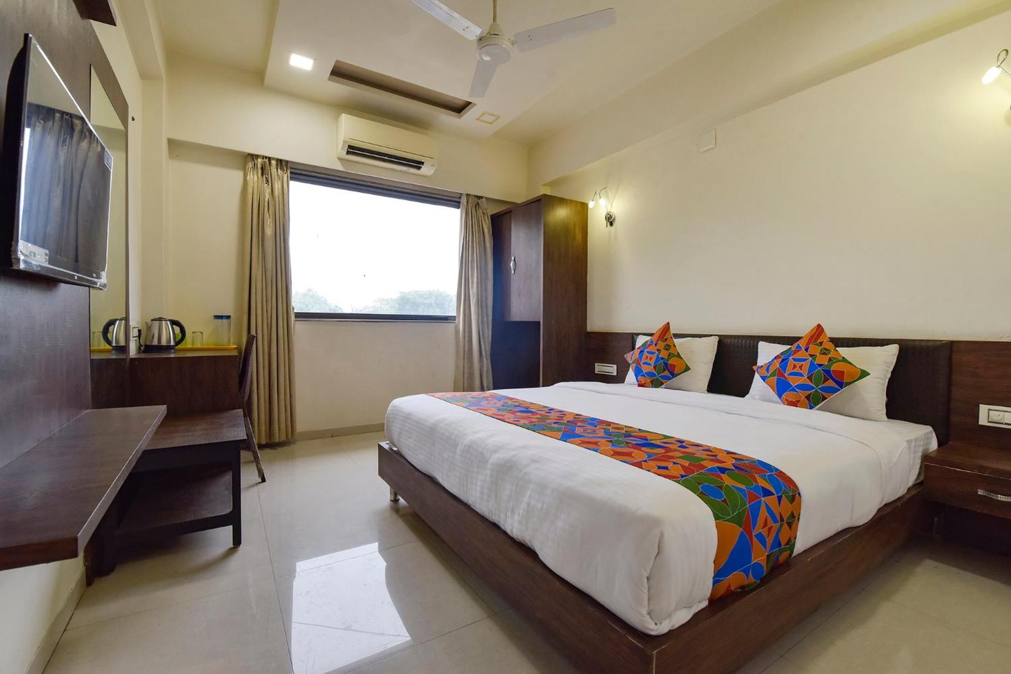 Fabhotel A1 Plaza Ahmedabad Extérieur photo