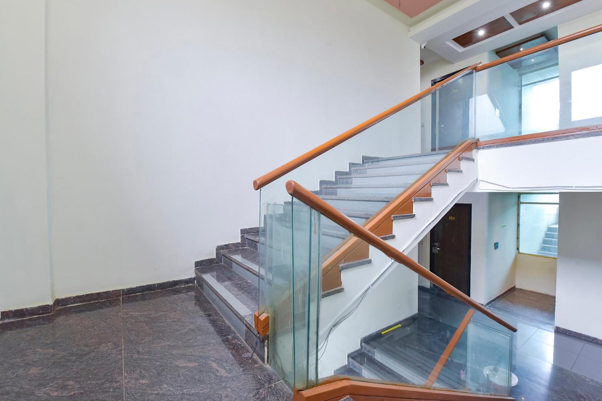 Fabhotel A1 Plaza Ahmedabad Extérieur photo